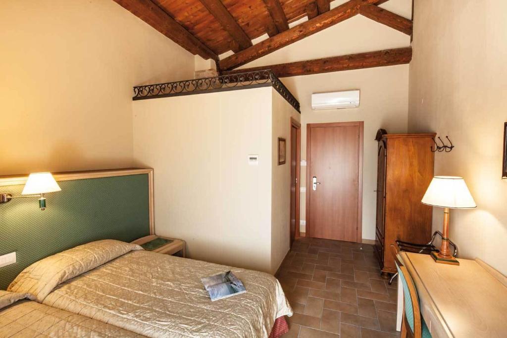 Hotel Residence Diamantina Ferrara Bilik gambar