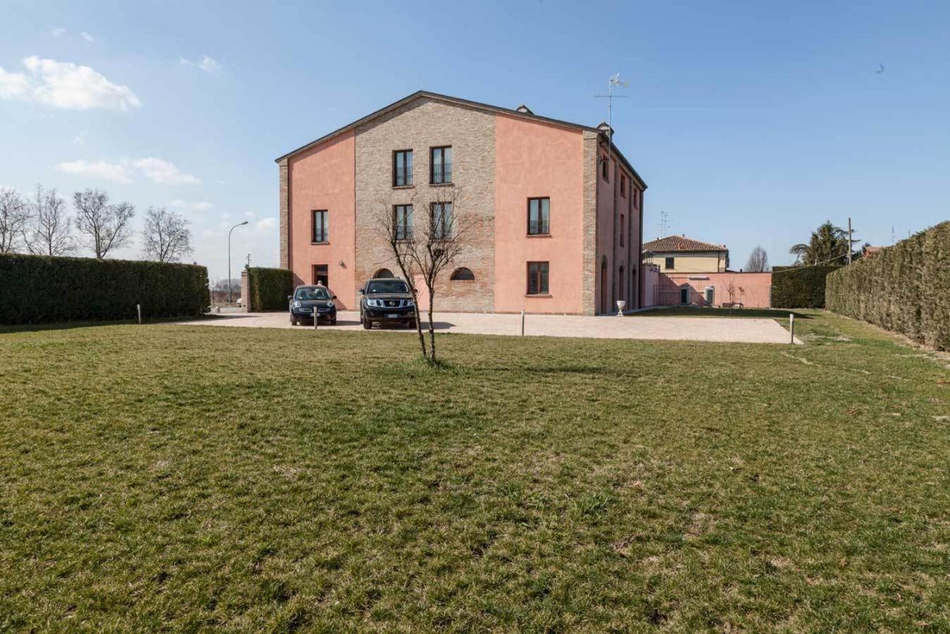 Hotel Residence Diamantina Ferrara Luaran gambar