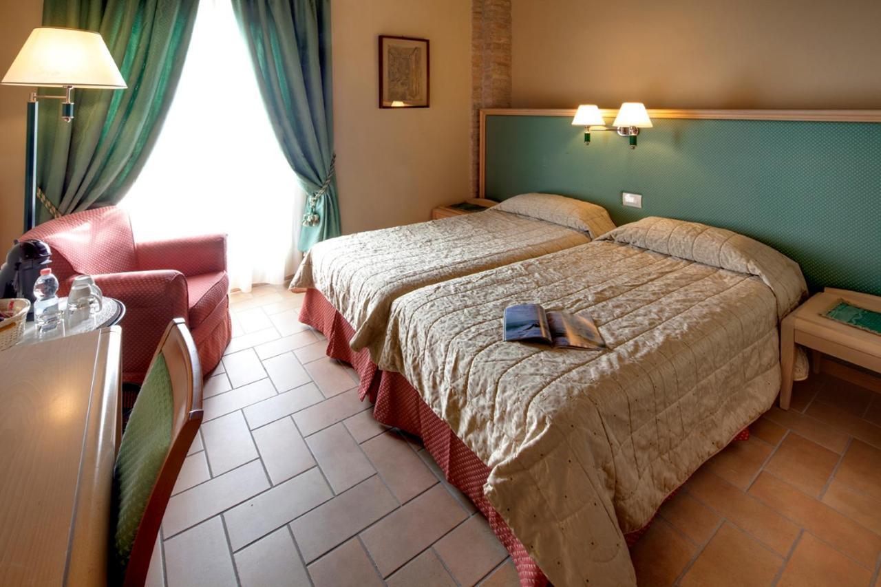 Hotel Residence Diamantina Ferrara Luaran gambar